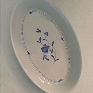 Vintage Royal Worcester Blue Bow Oval Baker from 1983